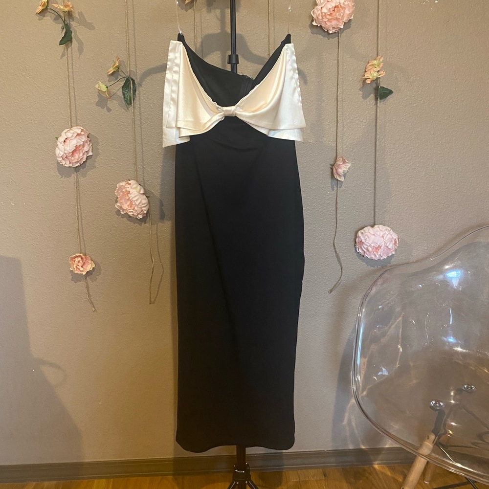 FORE Wrap Up Bow Dress In Black